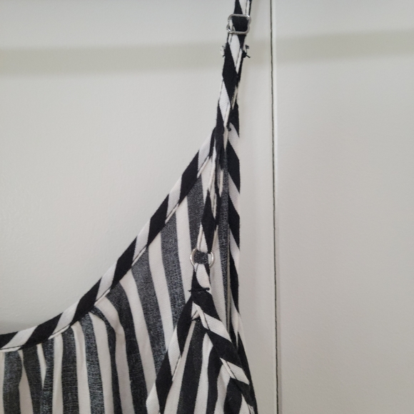 Billabong Black and White Striped Maxi Dress size small - Picture 6 of 9